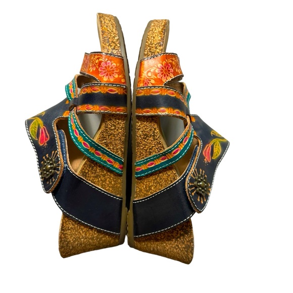 L’Artiste Leather Sandals - Picture 3 of 7